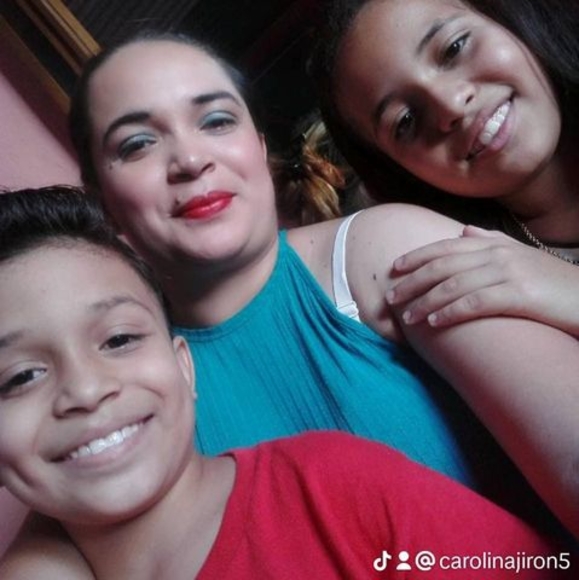 Meet your Posher, Carolina - Picture 1 of 1